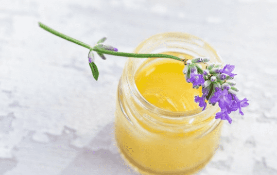 Công dụng của sữa ong chúa đối với sức khỏe